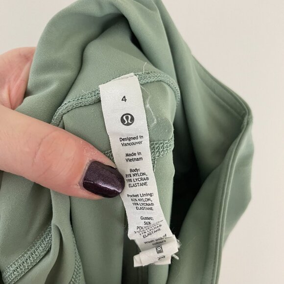 Lululemon Groove Super-High-Rise Flared Pants Nulu Palm Court Size 4 - Picture 3 of 8